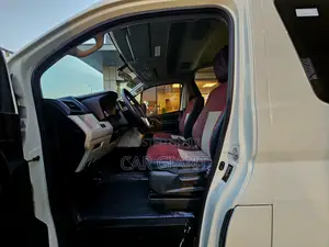 Toyota HiAce 2023 White