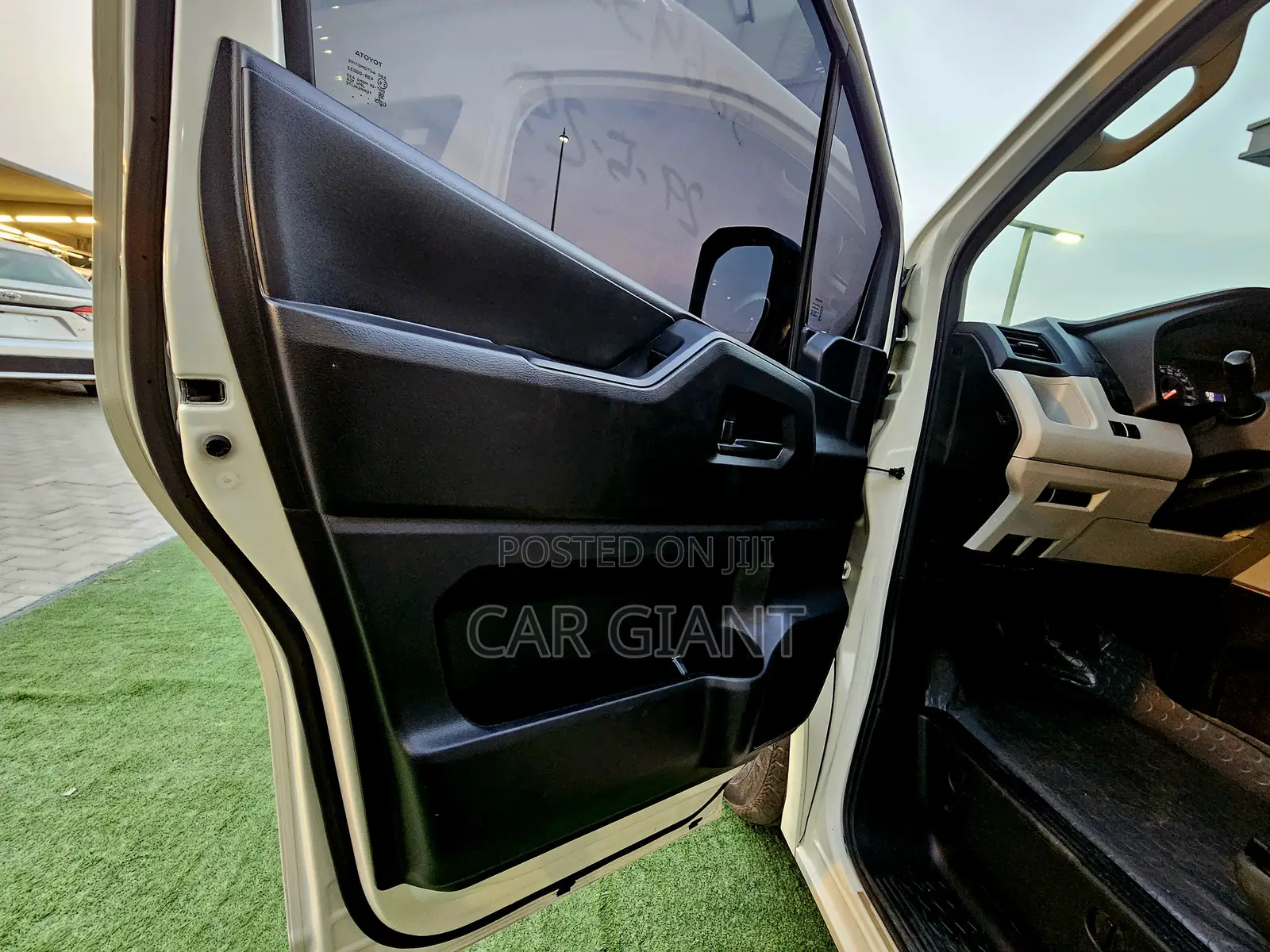 Toyota HiAce 2023 White