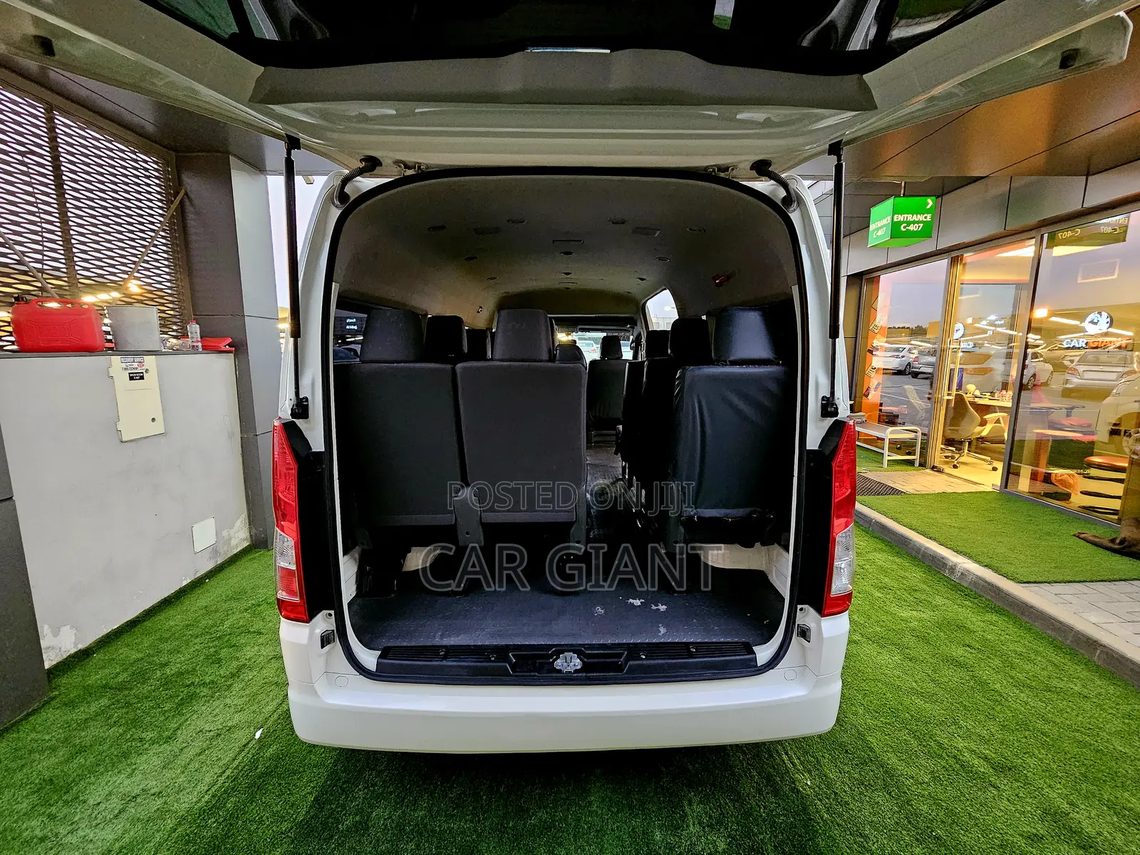 Toyota HiAce 2023 White