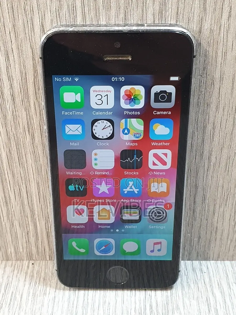 Apple iPhone 5s 16 GB Black