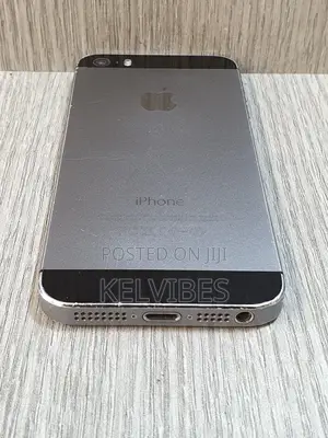 Apple iPhone 5s 16 GB Black
