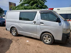 Toyota HiAce 2008 Silver