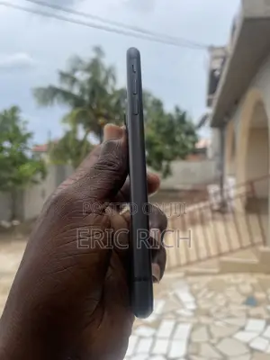Apple iPhone 11 128 GB Black