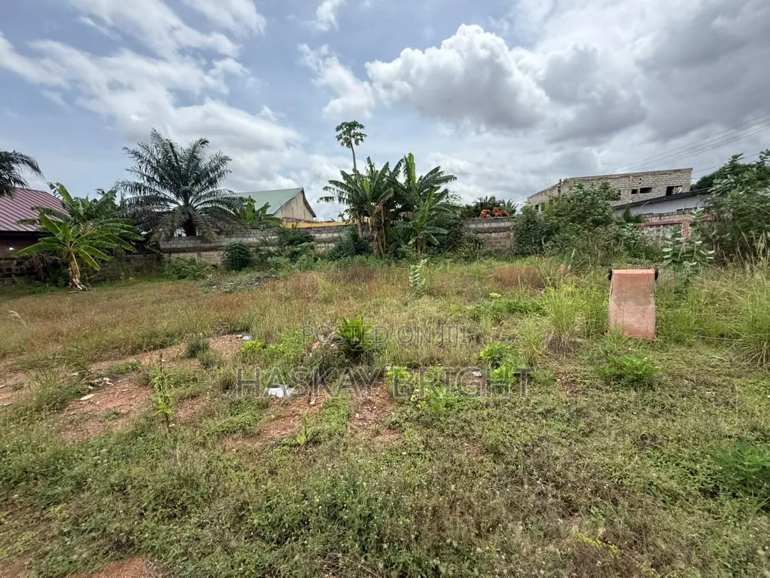 2 Plots of Land With Structure on It for Sale