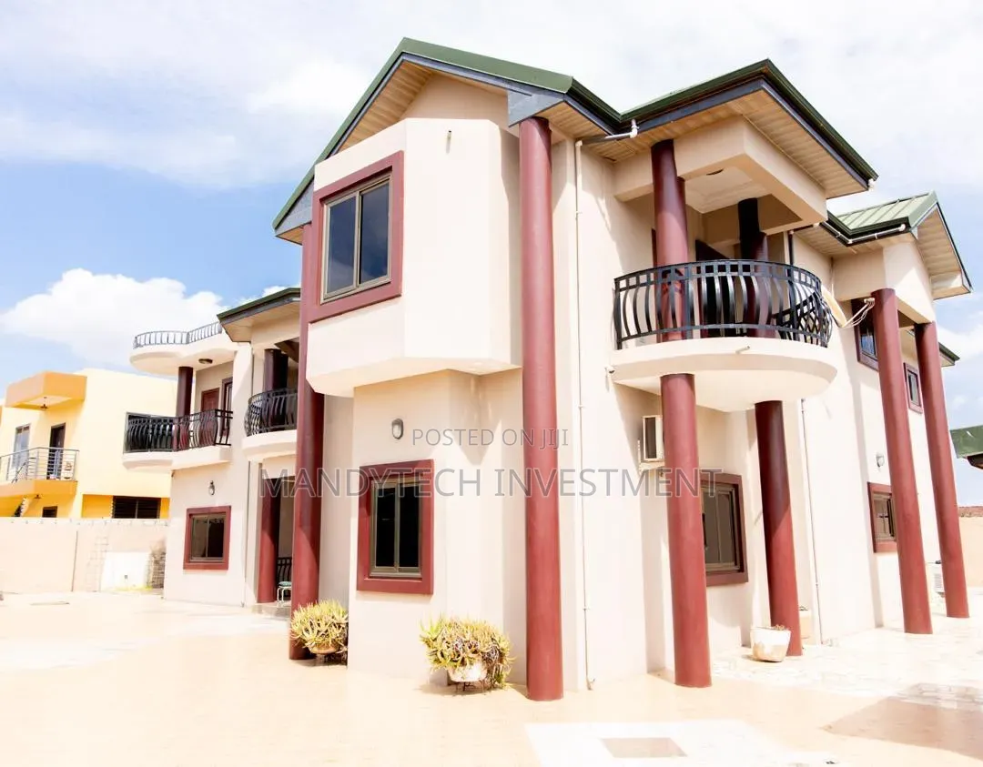 7bdrm Mansion in New Town for sale