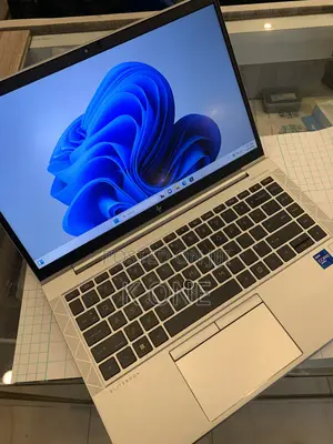 New Laptop HP EliteBook 840 G8 8GB Intel Core i7 SSD 256GB