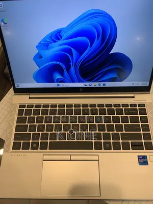 New Laptop HP EliteBook 840 G8 8GB Intel Core i7 SSD 256GB