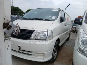 Toyota HiAce 2006 White