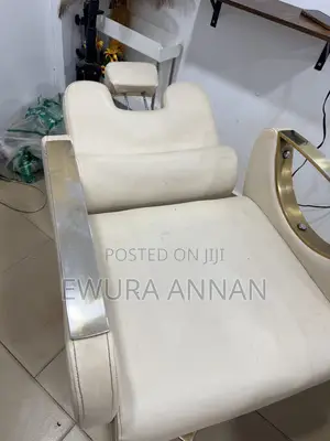 Reclining Salon Chair for Hair, Makeup Lash Techs
