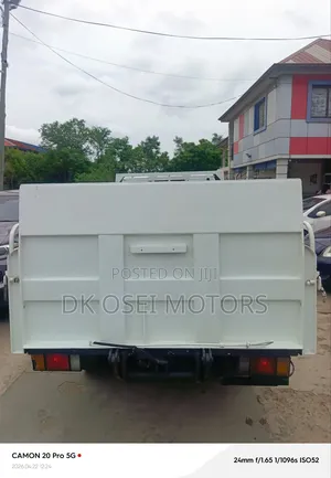 Isuzu Mini Truck