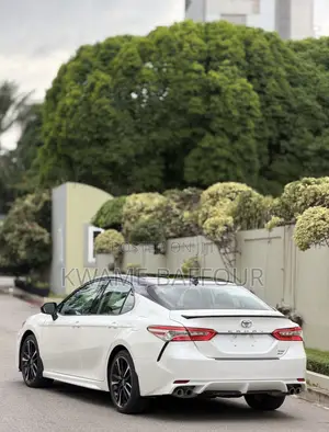 Toyota Camry 2020 White