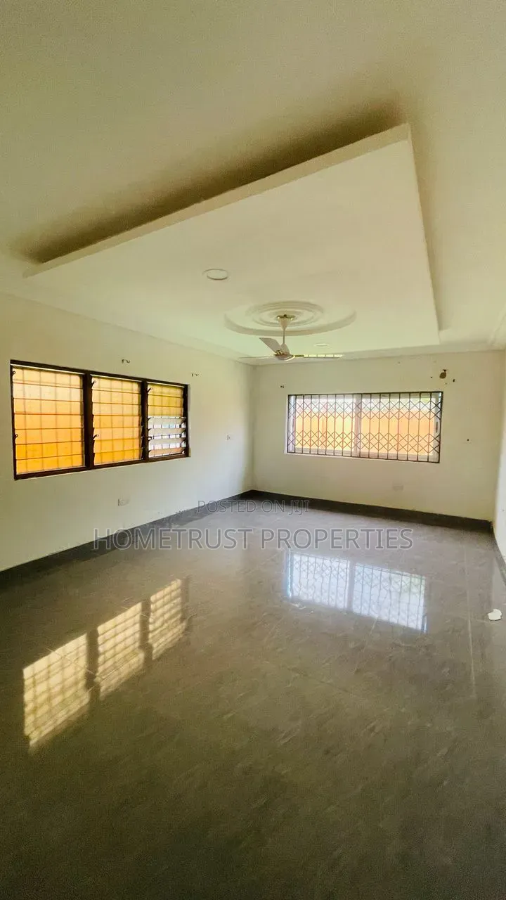 4bdrm House in Kwabenya Acp for rent