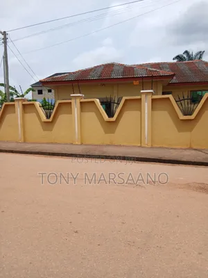 5bdrm House in Westlegon, Police Station for rent
