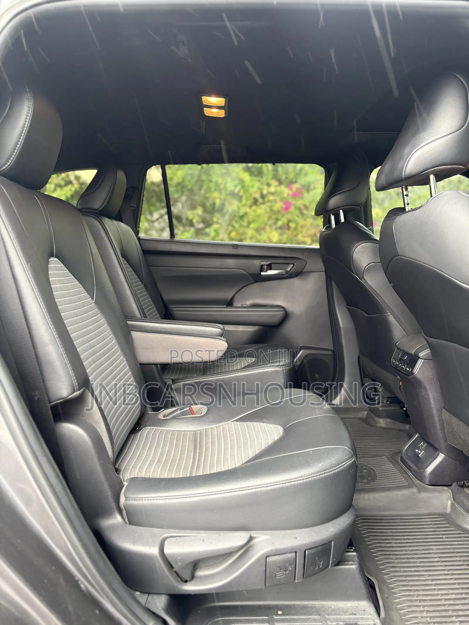 Toyota Highlander XSE 2022 Gray