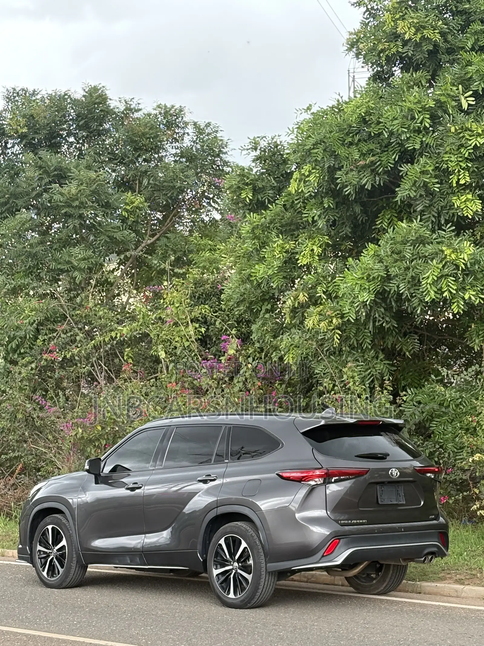Toyota Highlander XSE 2022 Gray