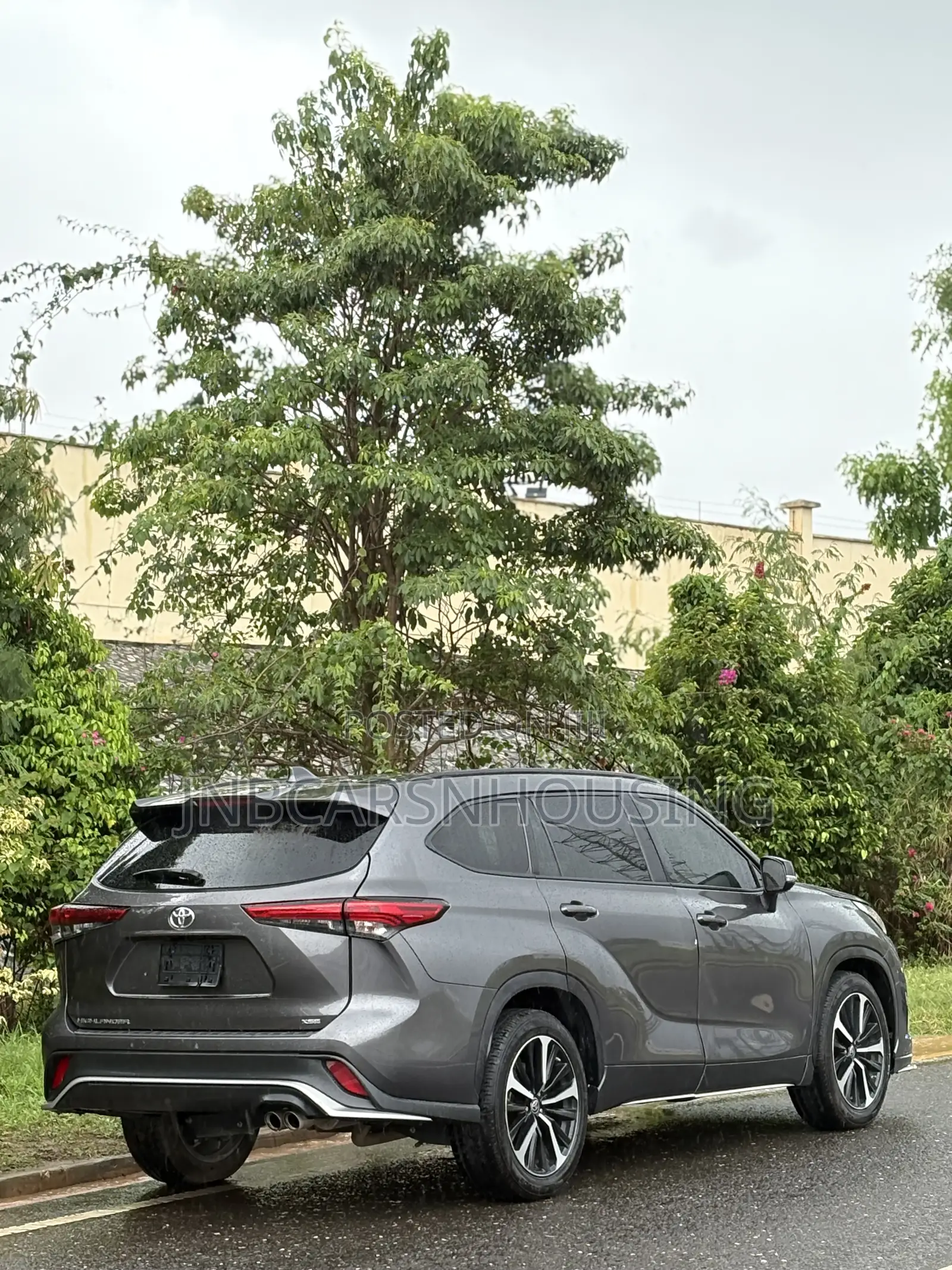 Toyota Highlander XSE 2022 Gray