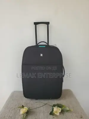 Black It Luggage 2-Wheel Soft Cabin Suitcase. Small Size