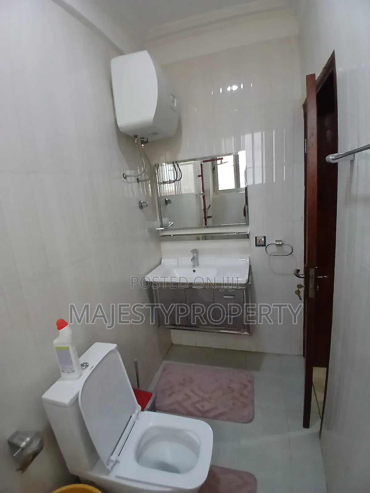 Furnished 3bedrooms Apartment for Rent at Spintex
