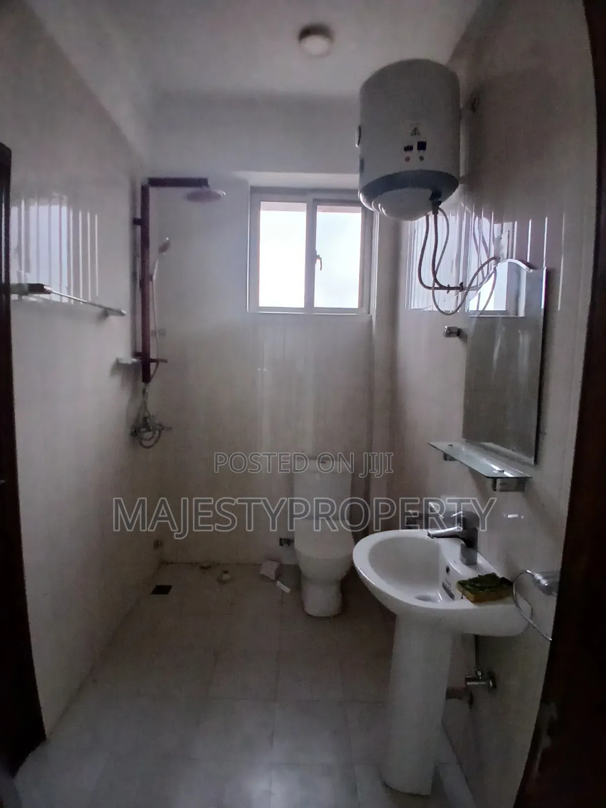 Furnished 3bedrooms Apartment for Rent at Spintex