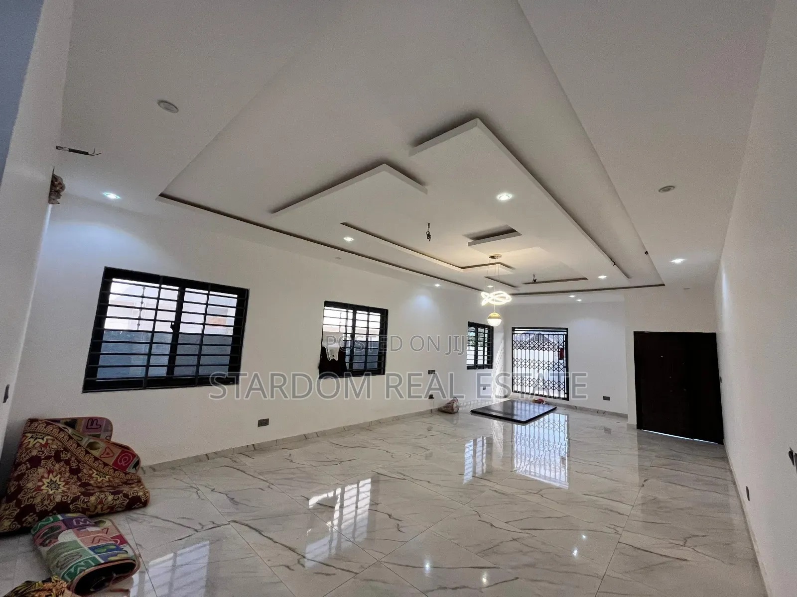 3bdrm Bungalow in Oyarifa for sale