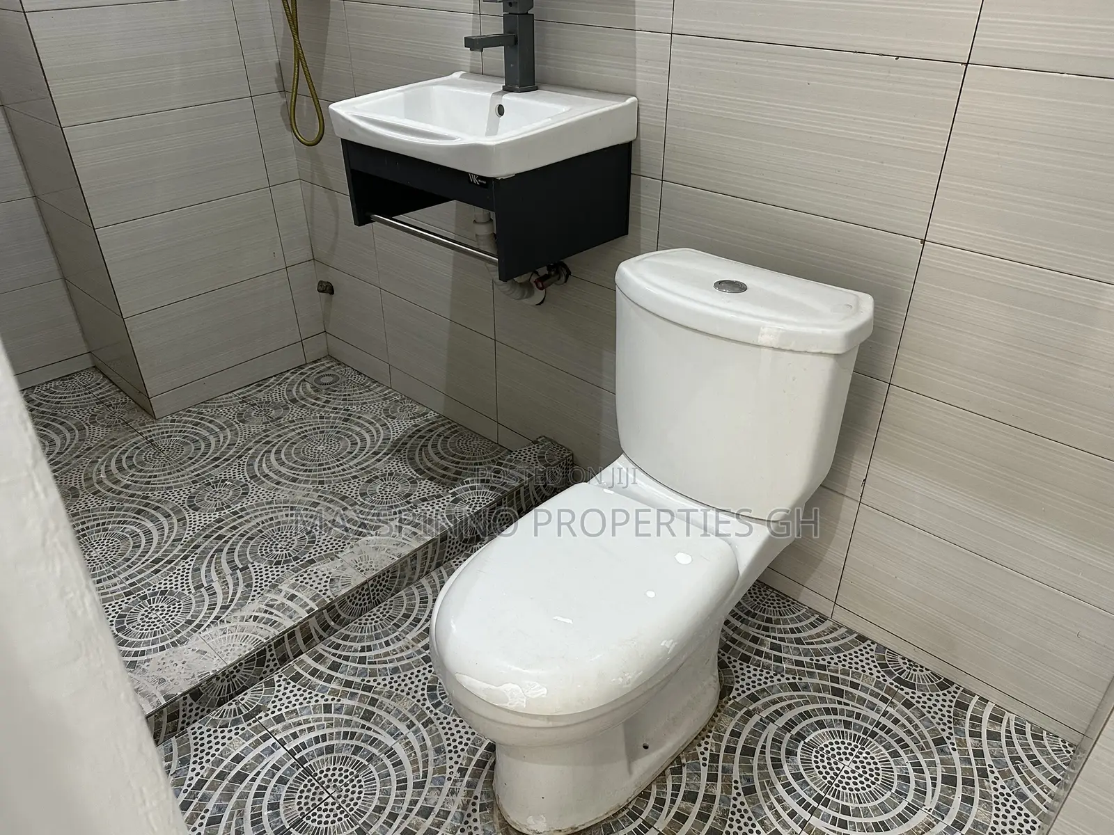 2bdrm Apartment in Maxspinno Properties, School Junction for rent