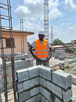 Contractor and Site Engineer