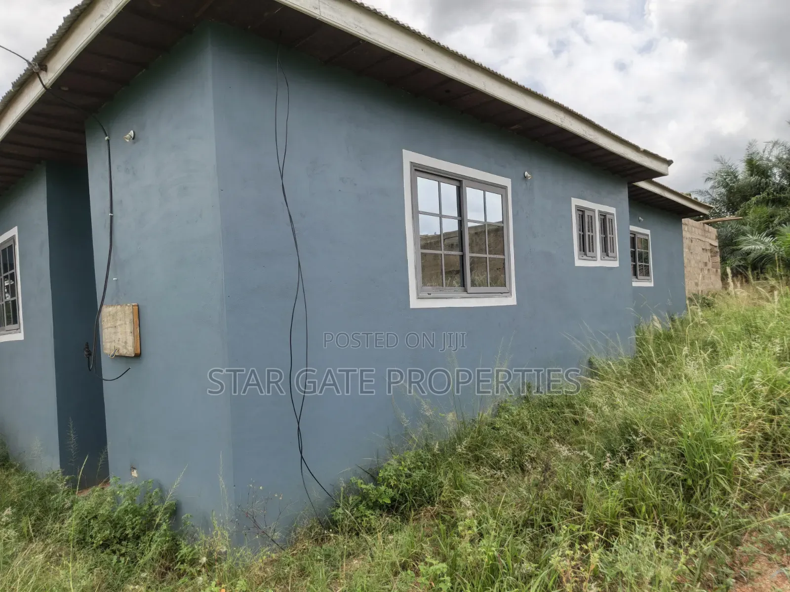 5bdrm House in Akropong ( Osei Tutu, Kumasi Metropolitan for sale