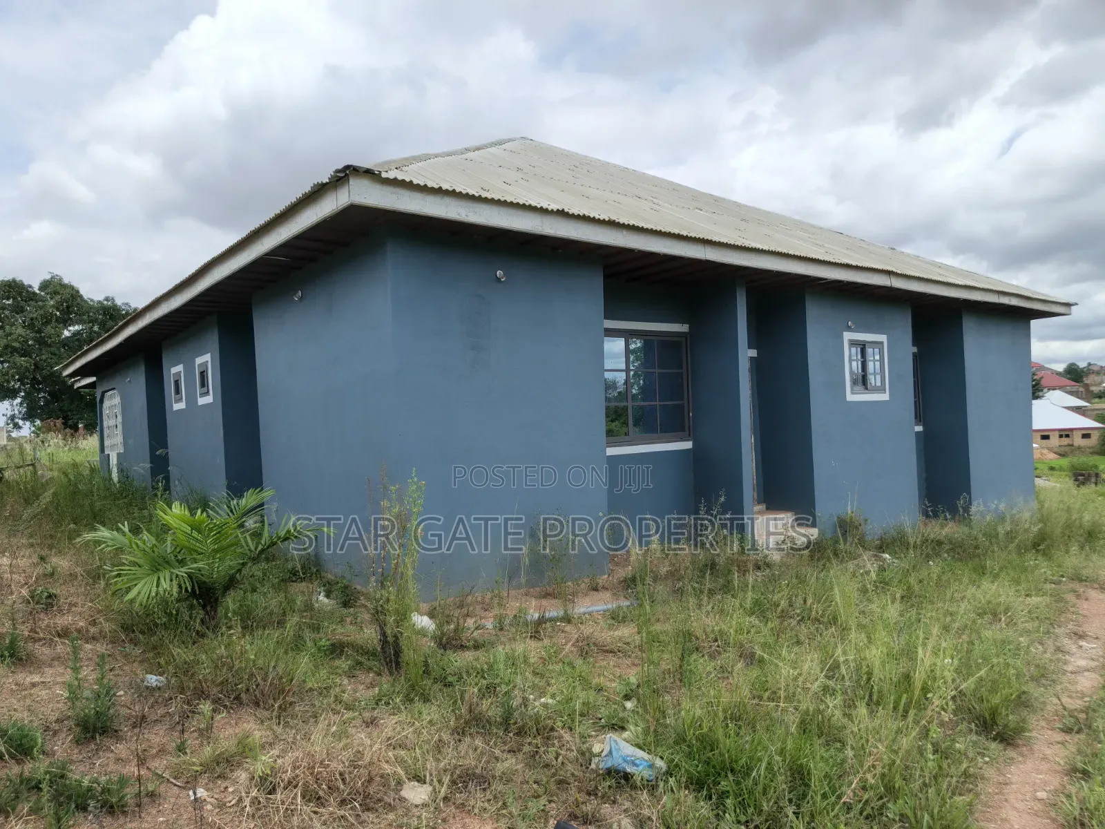 5bdrm House in Akropong ( Osei Tutu, Kumasi Metropolitan for sale