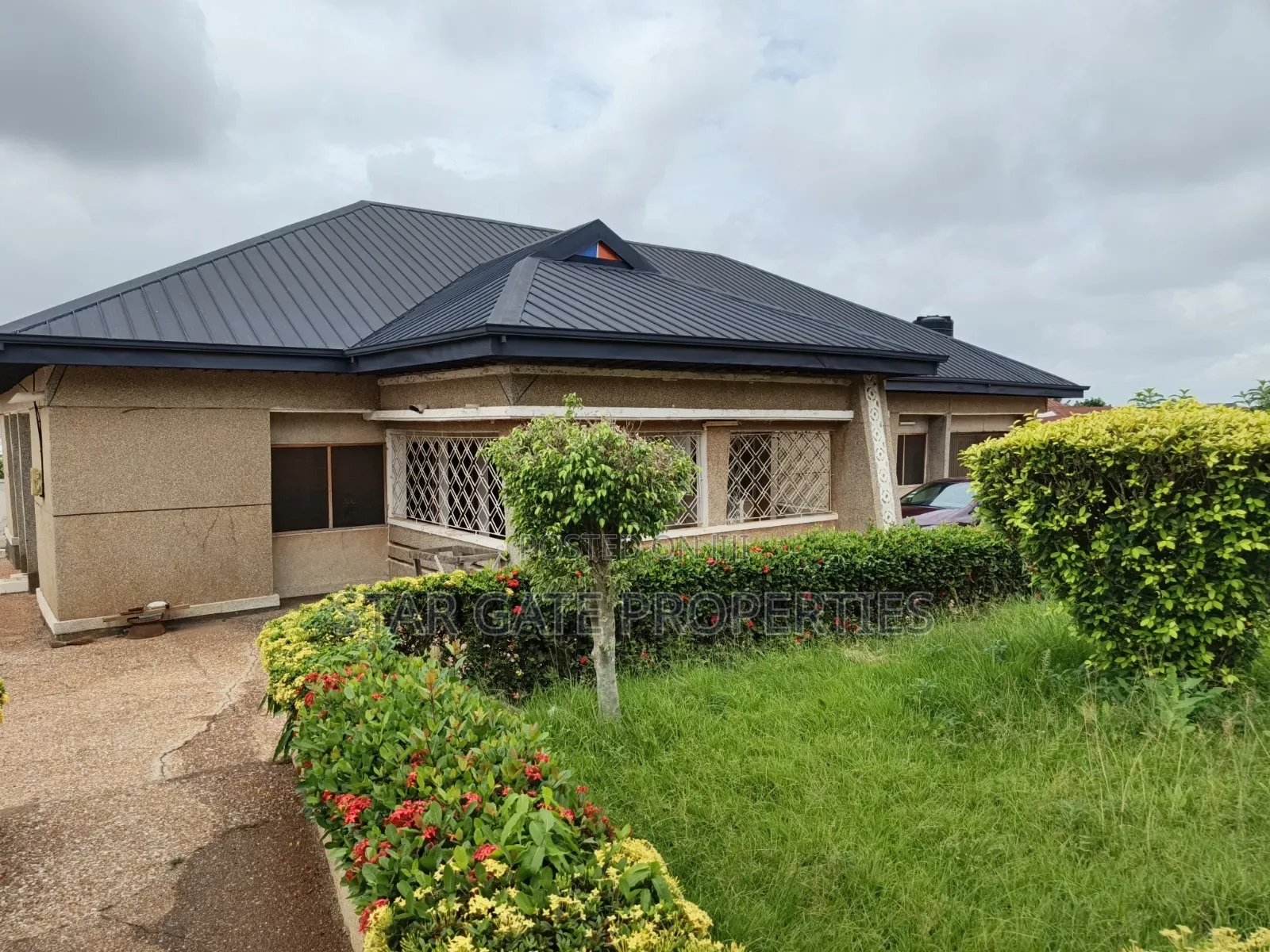 5bdrm House in Suame, Kumasi Metropolitan for sale