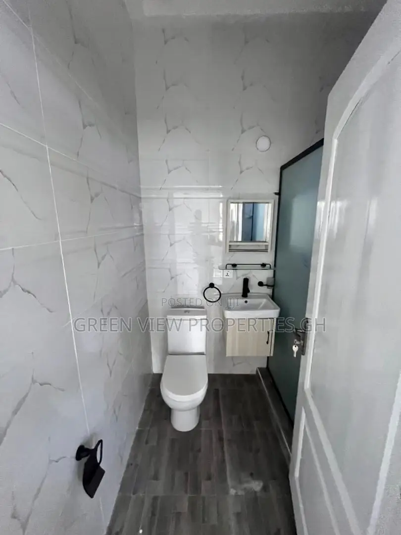 2bdrm Apartment in East Legon for rent
