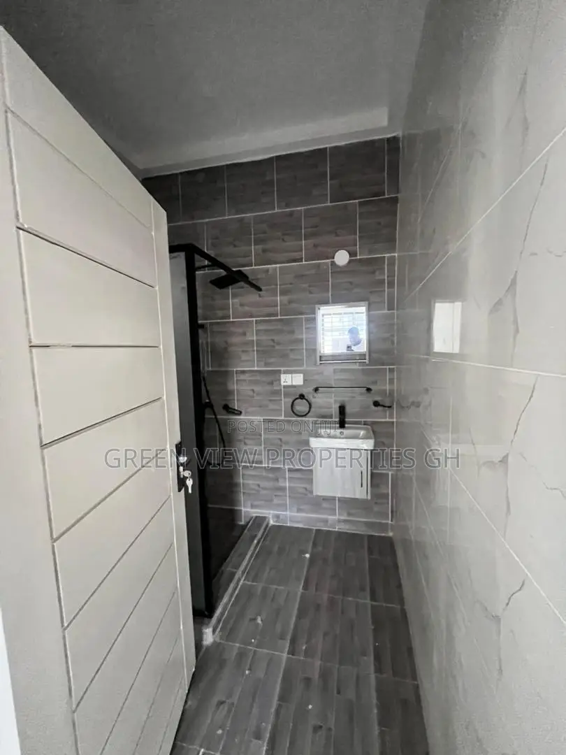 2bdrm Apartment in East Legon for rent