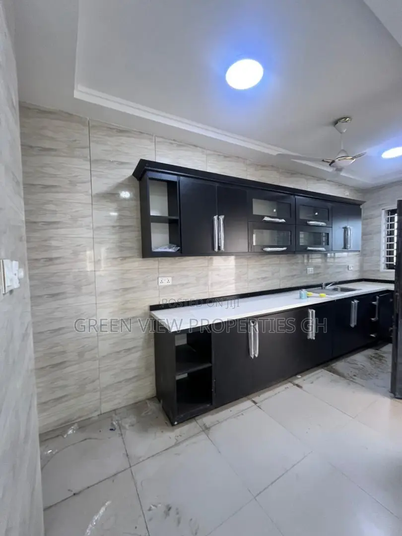 2bdrm Apartment in East Legon for rent