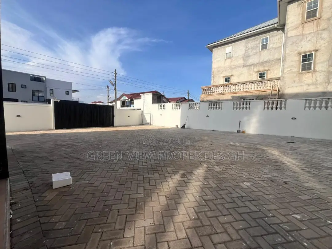 2bdrm Apartment in East Legon for rent