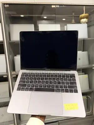 Laptop Apple MacBook Pro 2017 16GB Intel Core i5 SSD 256GB