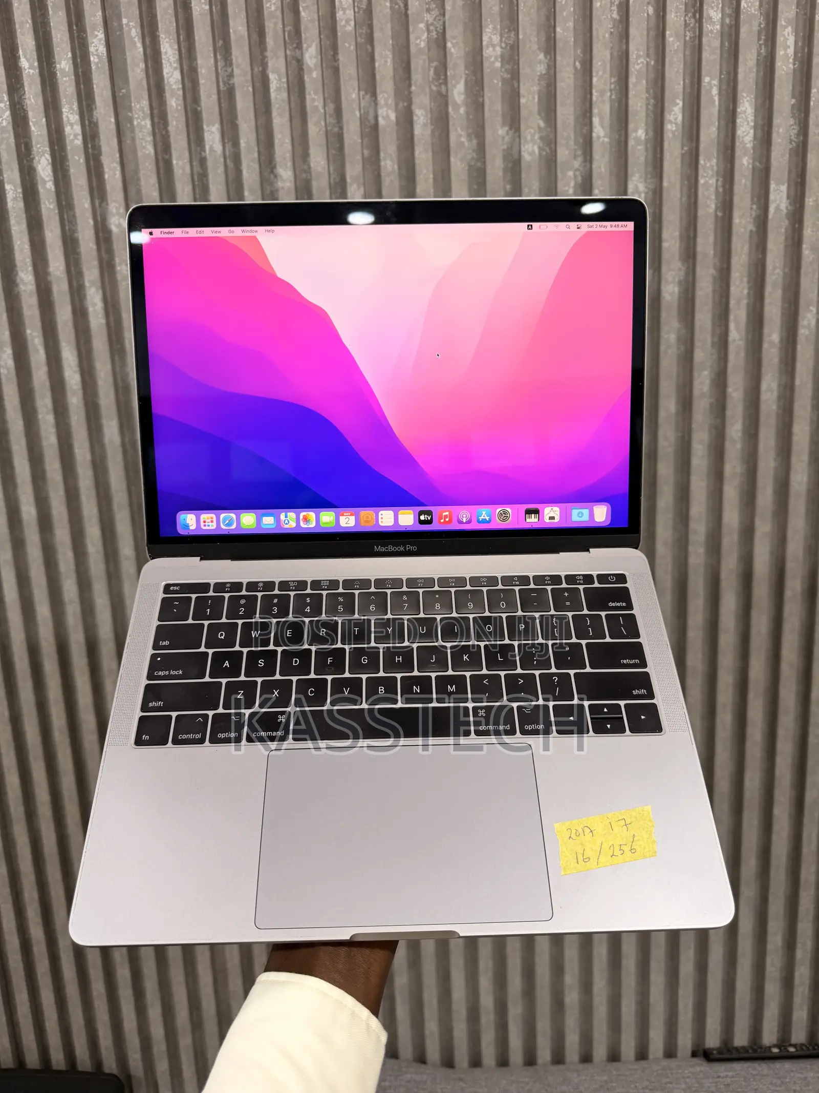Laptop Apple MacBook Pro 2017 16GB Intel Core i7 SSD 256GB