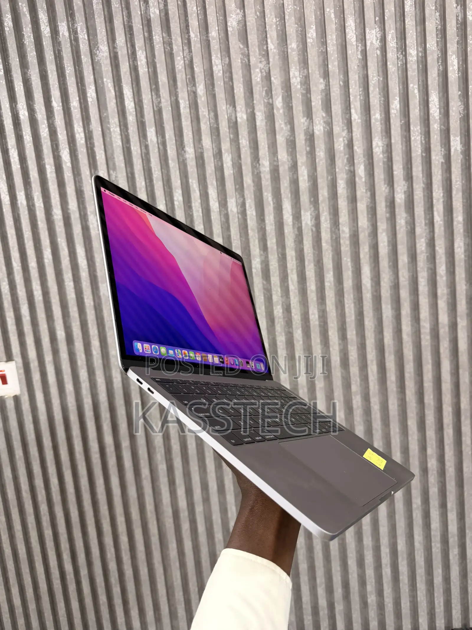 Laptop Apple MacBook Pro 2017 16GB Intel Core i7 SSD 256GB