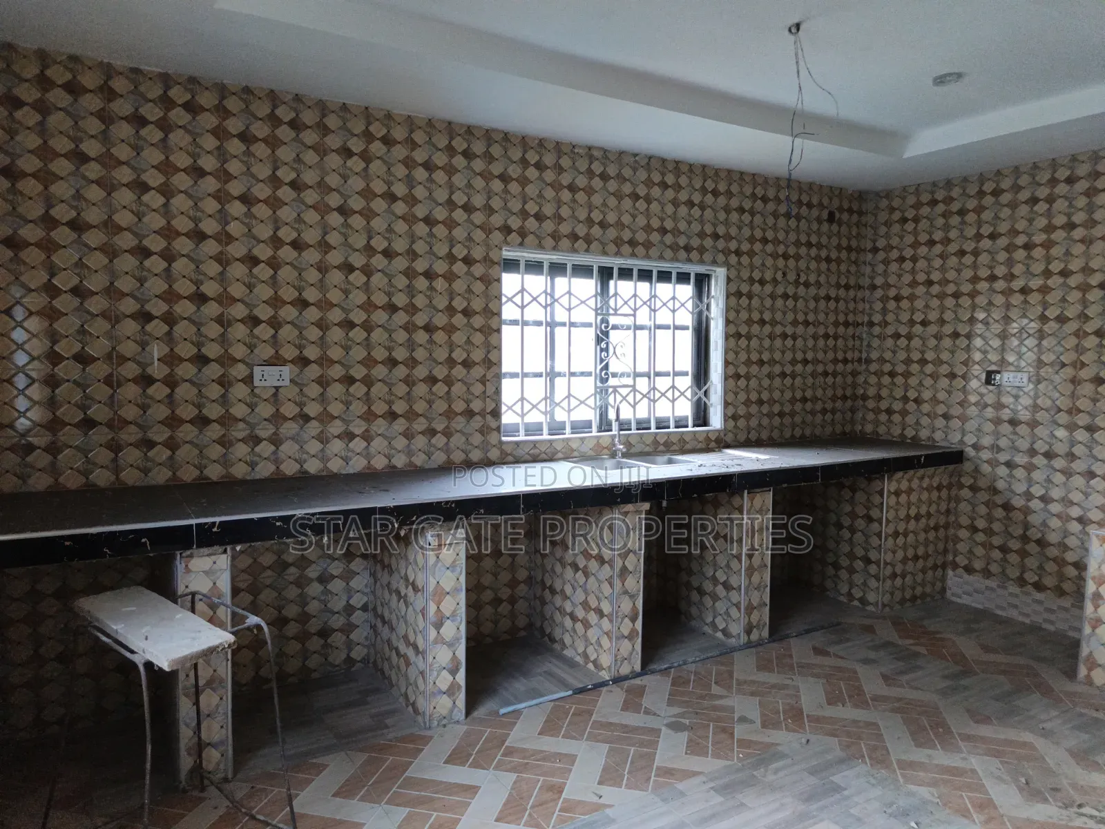 5bdrm House in Abuakwa Akropong, Atwima Nwabiagya for sale