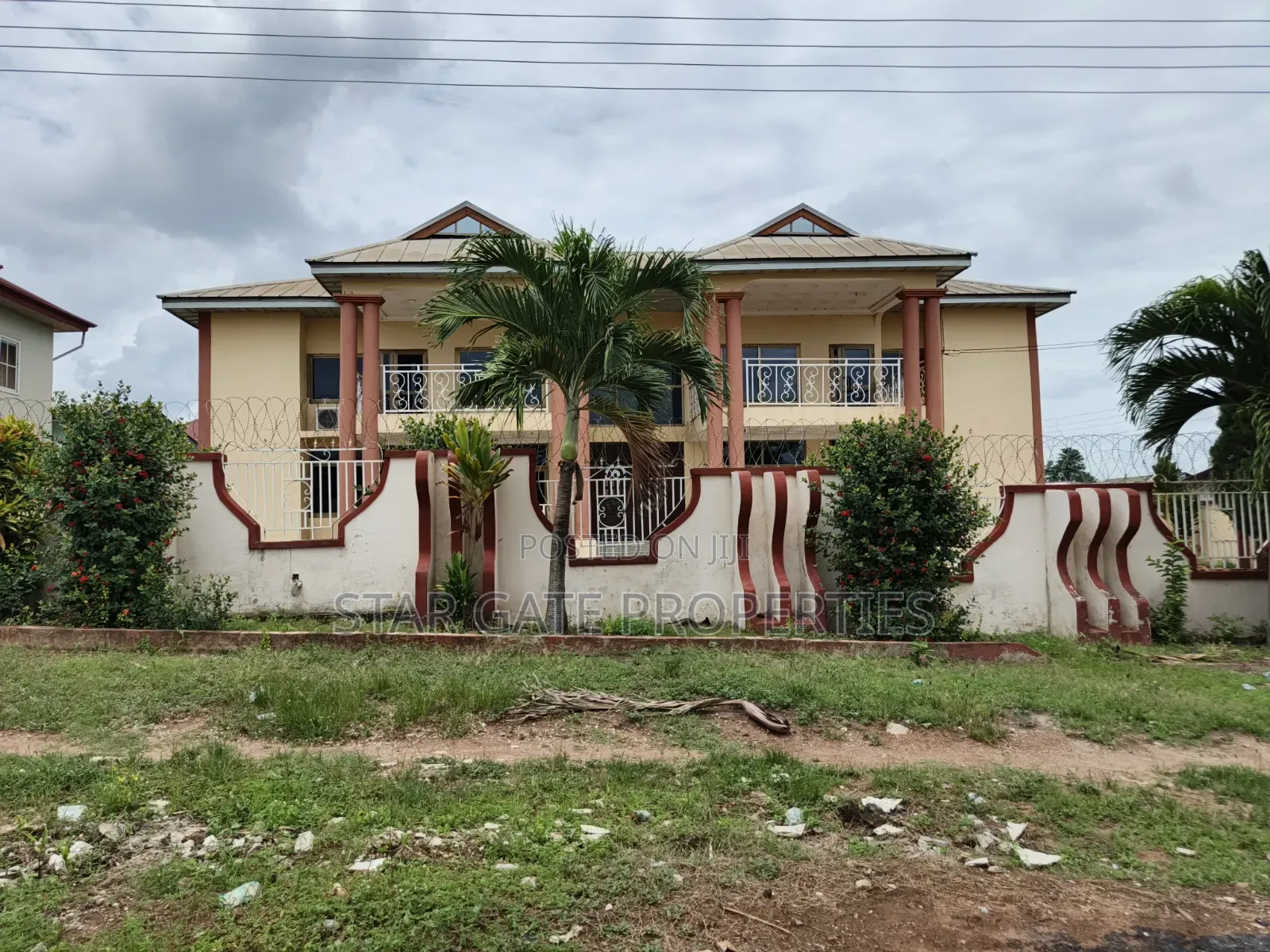 8bdrm House in Ejisu for sale