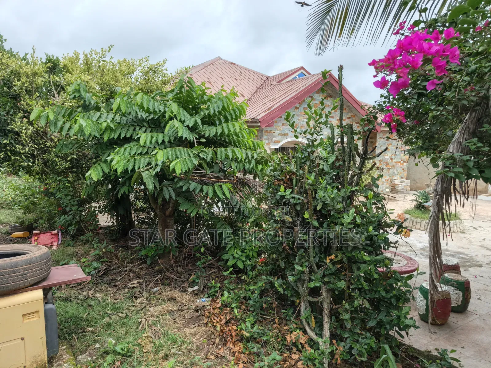4bdrm House in Santasi Trede, Kumasi Metropolitan for sale