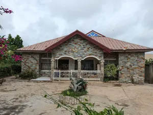 4bdrm House in Santasi Trede, Kumasi Metropolitan for sale