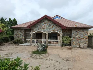 4bdrm House in Santasi Trede, Kumasi Metropolitan for sale