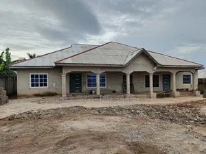 6bdrm House in Asuofia Nketia, Kumasi Metropolitan for sale