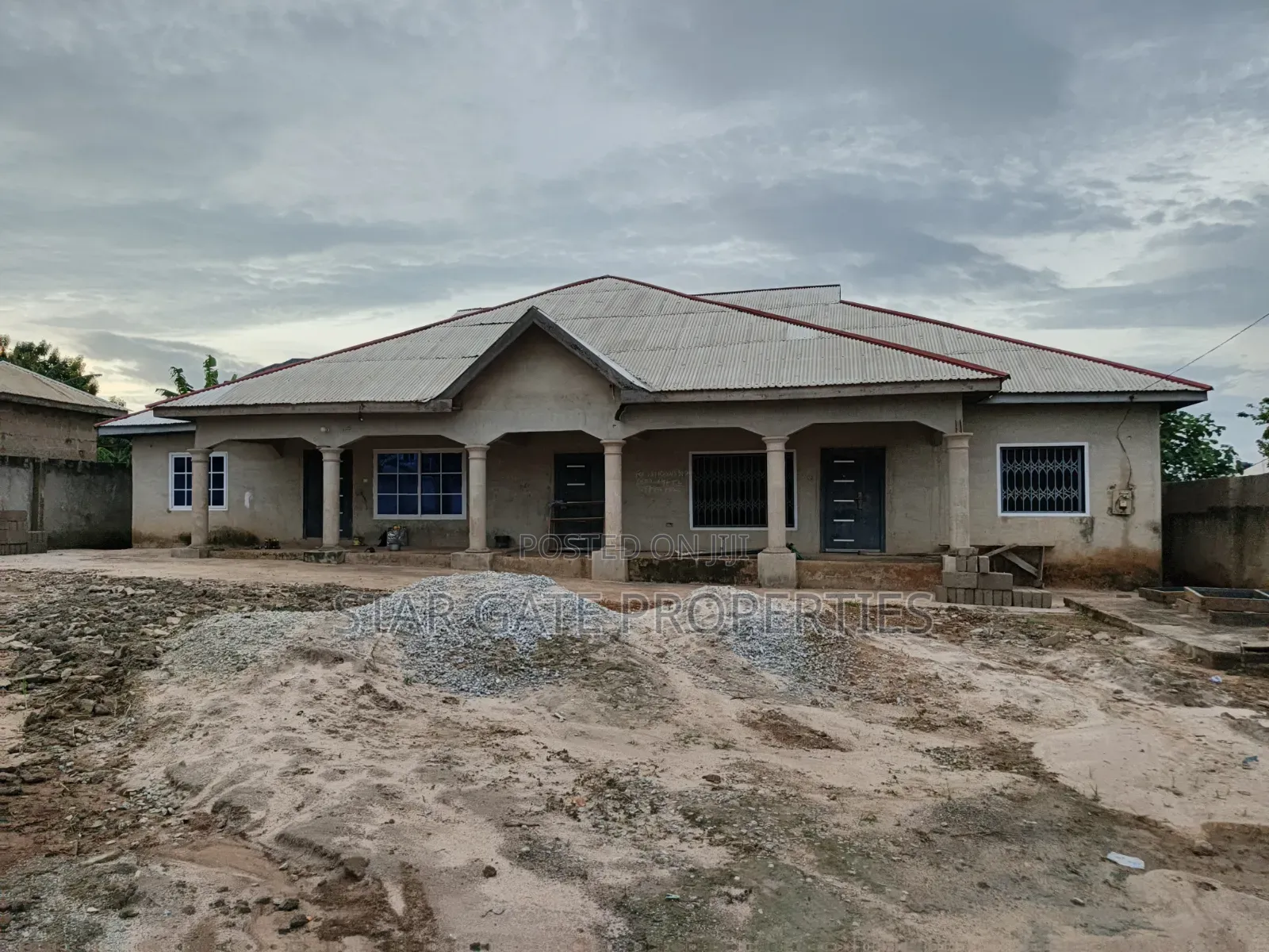 6bdrm House in Asuofia Nketia, Kumasi Metropolitan for sale