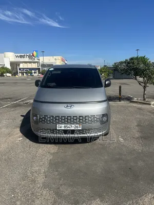 Hyundai Staria