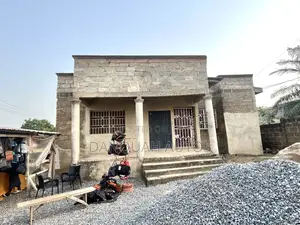 3bdrm House in Amasaman for sale