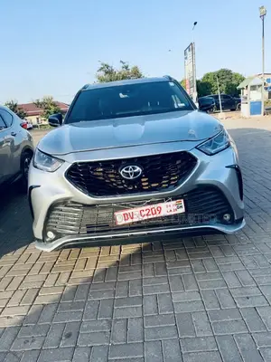 Toyota Highlander XSE 2021 Gray