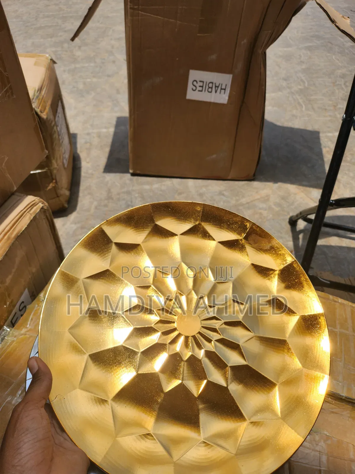 Underplates