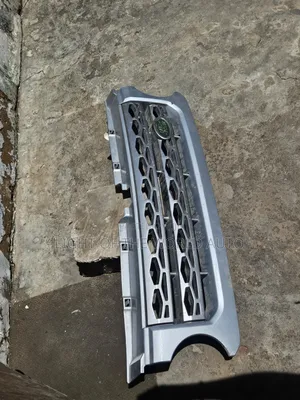 Land Rover Discovery 4 Front Grille 2015