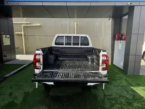 Toyota Hilux 2022 White