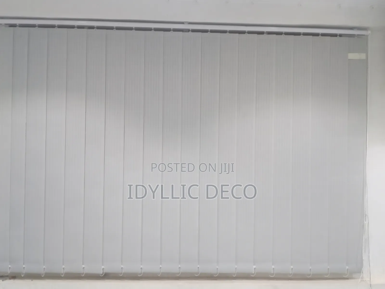 Fantasize White Roller Blinds for Hotels, Guesthouse ,Pharmacy Etc